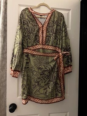 SHEIN Green Palm-Print Dress with Rust Geometric Trim